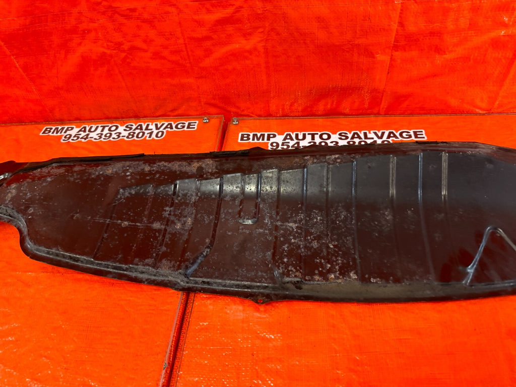 06 11 CIVIC WINDSHIELD WIPER COWL EXTENSION COVER BRACKET PLATE OEM #2607