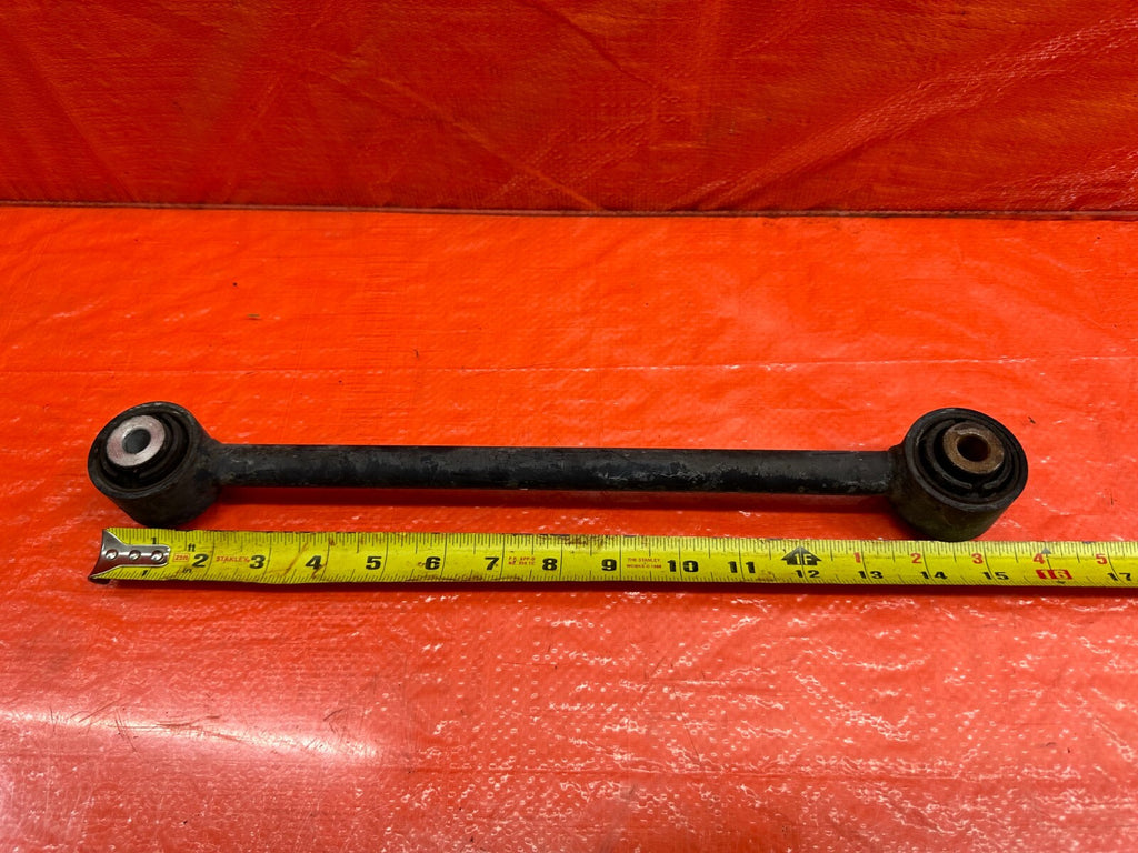 04 08 ACURA TSX   PASSENGER RIGHT REAR CONTROL ARM   15.5 INCH LENGTH   OEM 20910