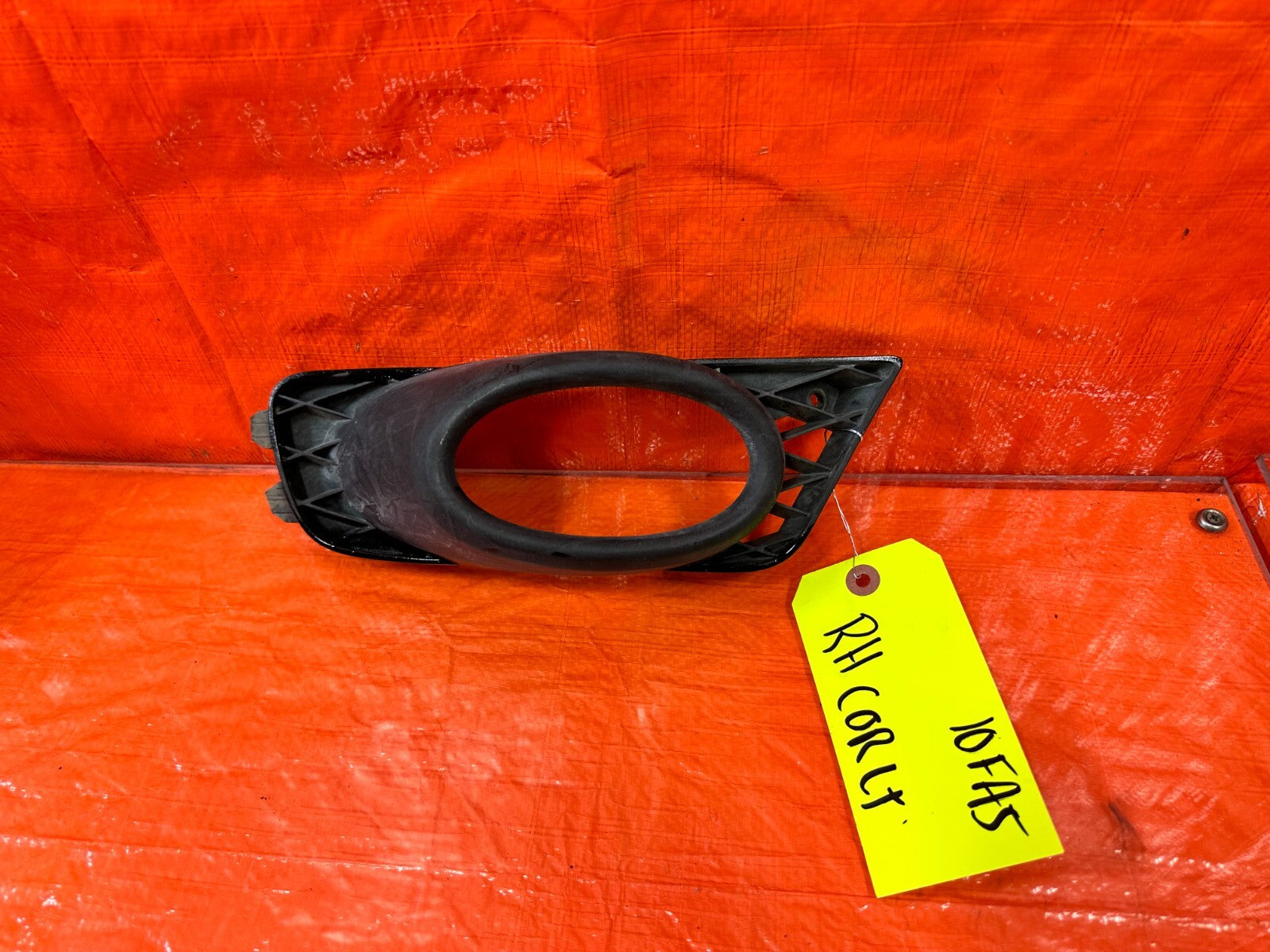 09 11 HONDA CIVIC SEDAN PASSENGER RIGHT   FACTORY FOG LIGHT LAMP BEZEL TRIM OEM0