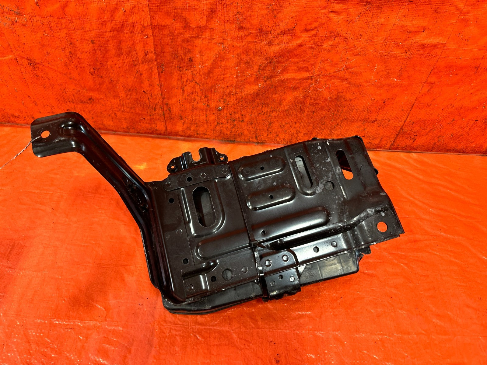 18 22 HONDA ACCORD 1.5L   BATTERY TRAY W/ LINER AND HARDWARE   COMPLETE OEM 3246