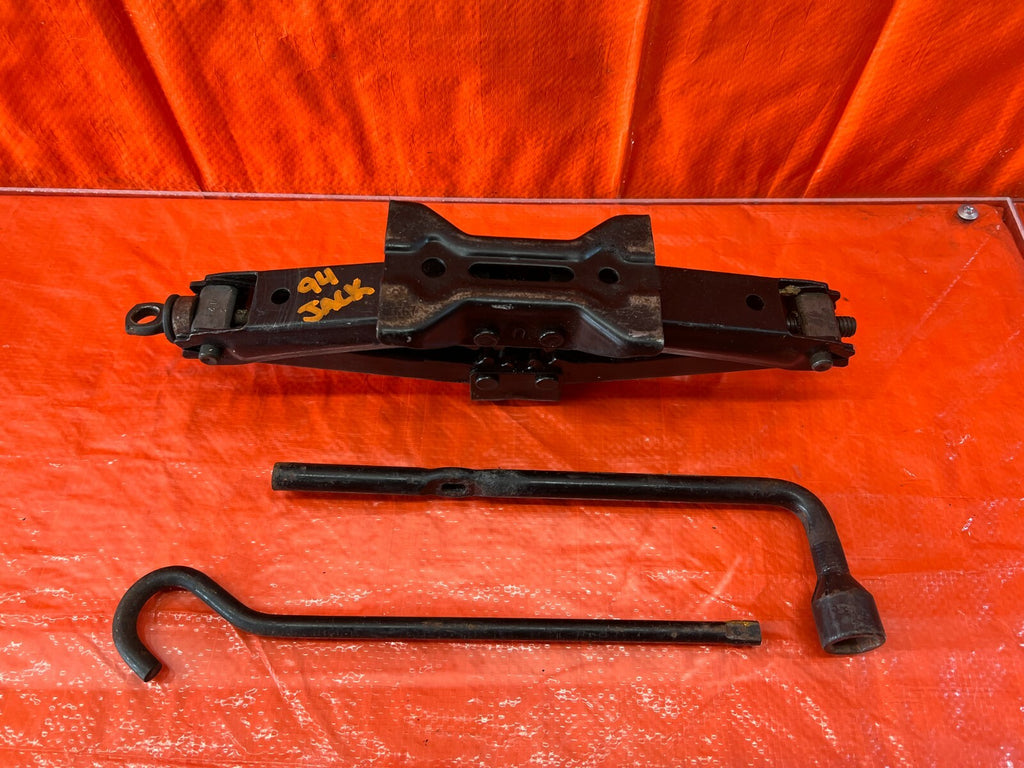 96 00 HONDA CIVIC SPARE TIRE TOOL KIT EMERGENCY JACK HANDLE TIRE LUG WRENCH SET 8