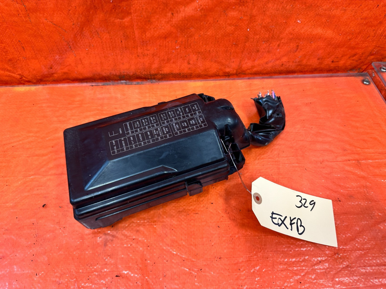 12 15 INFINITI G37 COUPE   EXTERIOR ENGINE BAY UNDER HOOD FUSE BOX PANEL OEM 3290