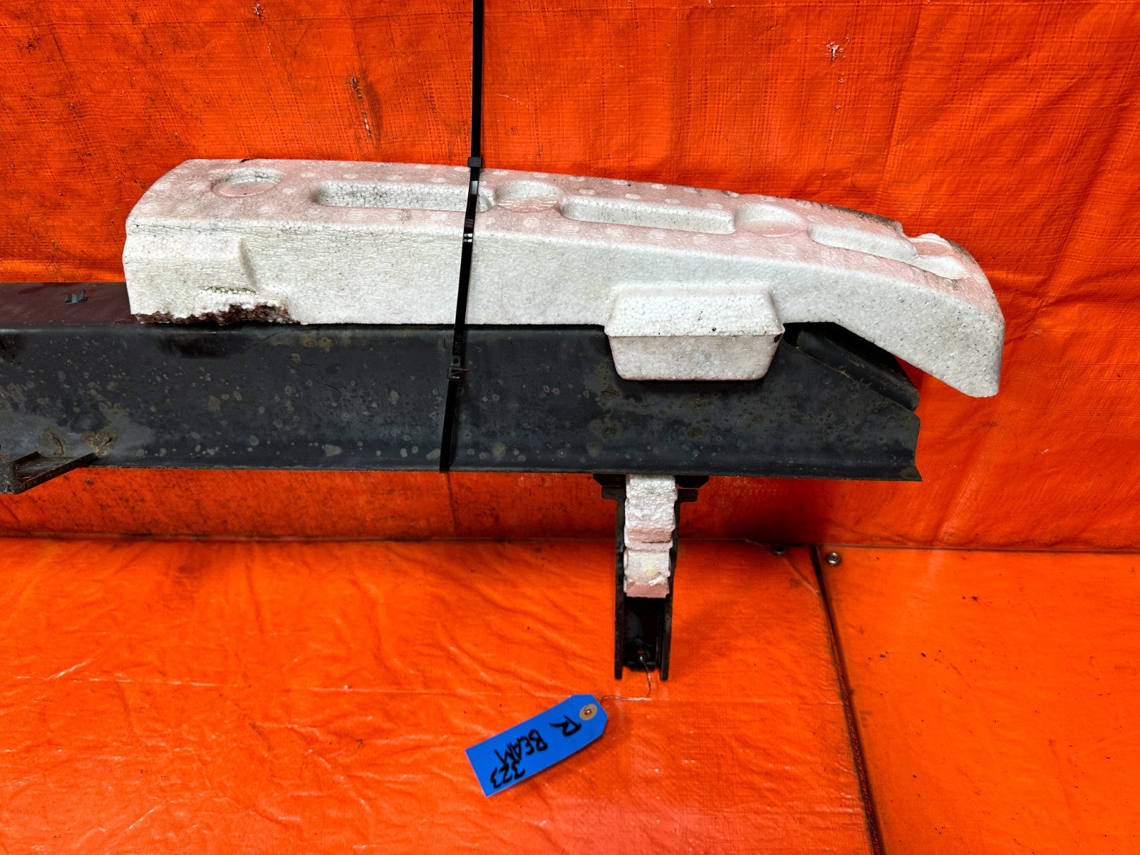 97 01 HONDA PRELUDE   REAR CRASH BEAM REINFORCEMENT RE BAR SUPPORT   OEM #12011