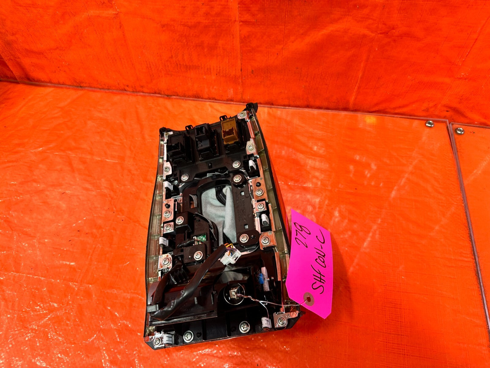 09 13 INFINITI G37 CONVERTIBLE   AUTOMATIC SHIFTER CONSOLE COMPLETE   OEM #2787