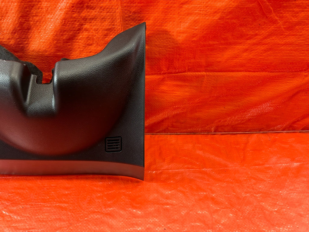 07 13 INFINITI G35 G37 SEDAN   KNEE TRIM UNDER STEERING COLUMN LOWER COVER #1924