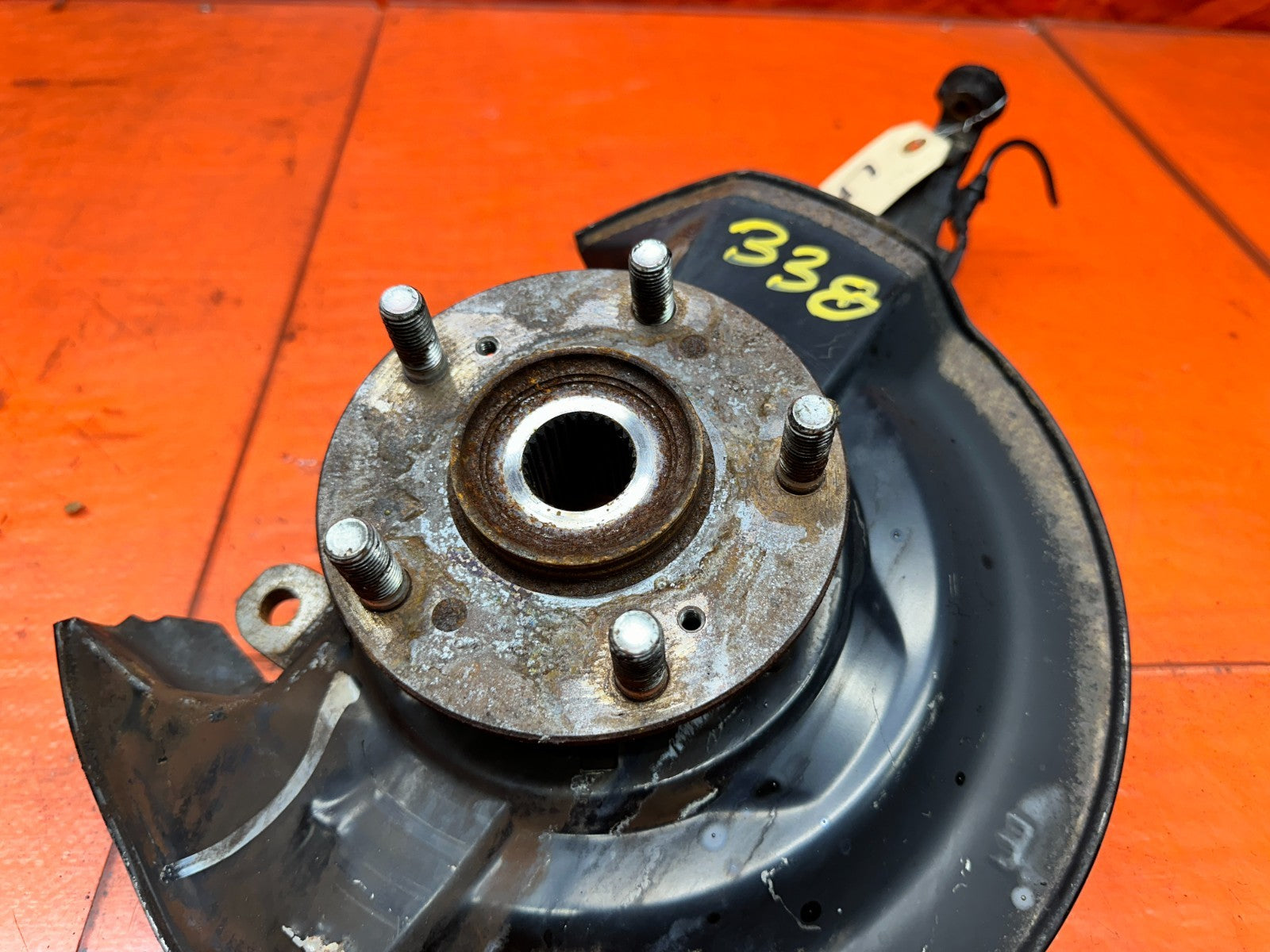 04-05 ACURA TSX 2.4L FRONT LEFT DRIVER SPINDLE KNUCKLE HUB OEM #3384