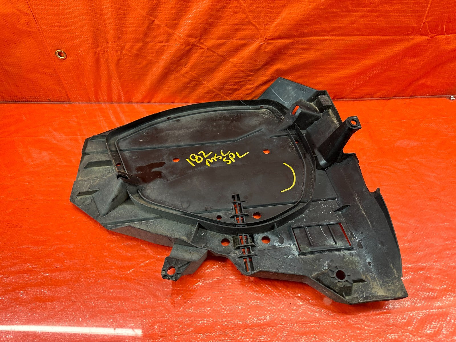 12 21 SUBARU WRX & STI  SEDAN   SPLASH SHIELD RIGHT PROTECTOR   OEM #1828