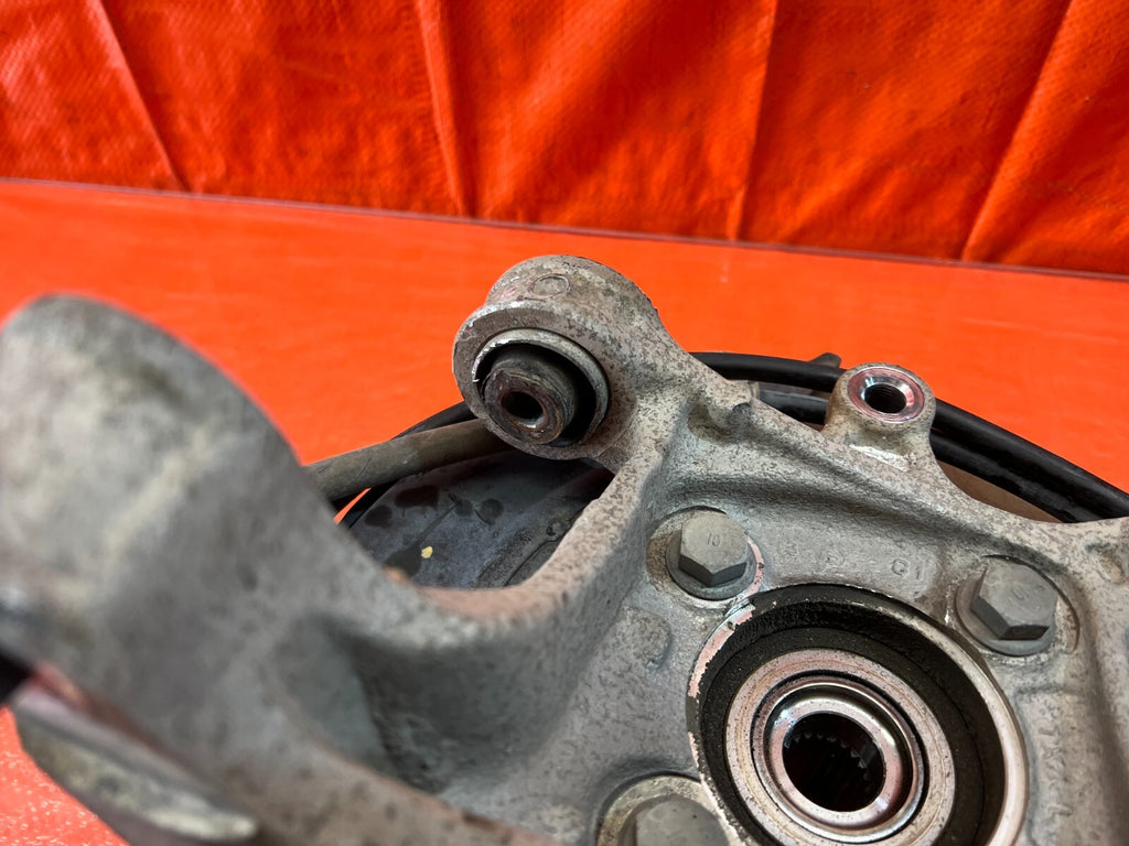 13 18 ACURA RDX BASE AWD   DRIVER LEFT REAR   SPINDLE KNUCKLE HUB   OEM #1539