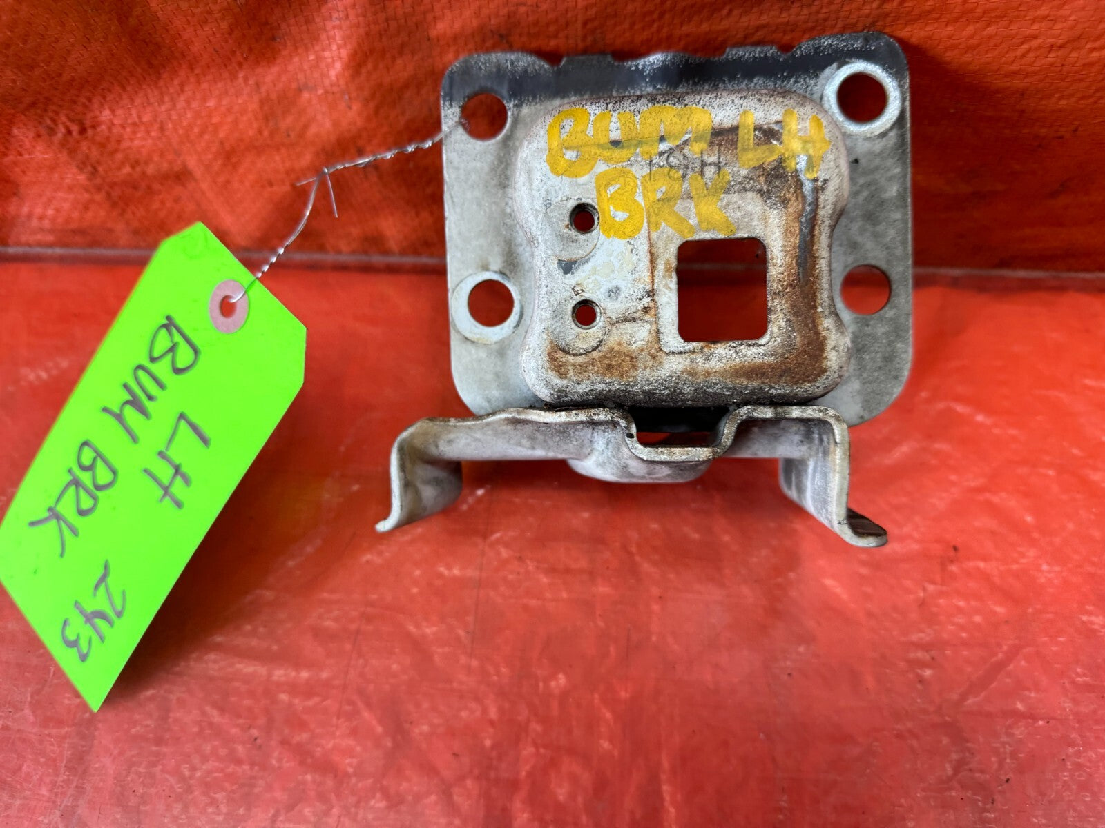 88 91 HONDA CRX   DRIVER LEFT RINFORCEMENT BAR BRACKETE RE BAR   OEM #2433