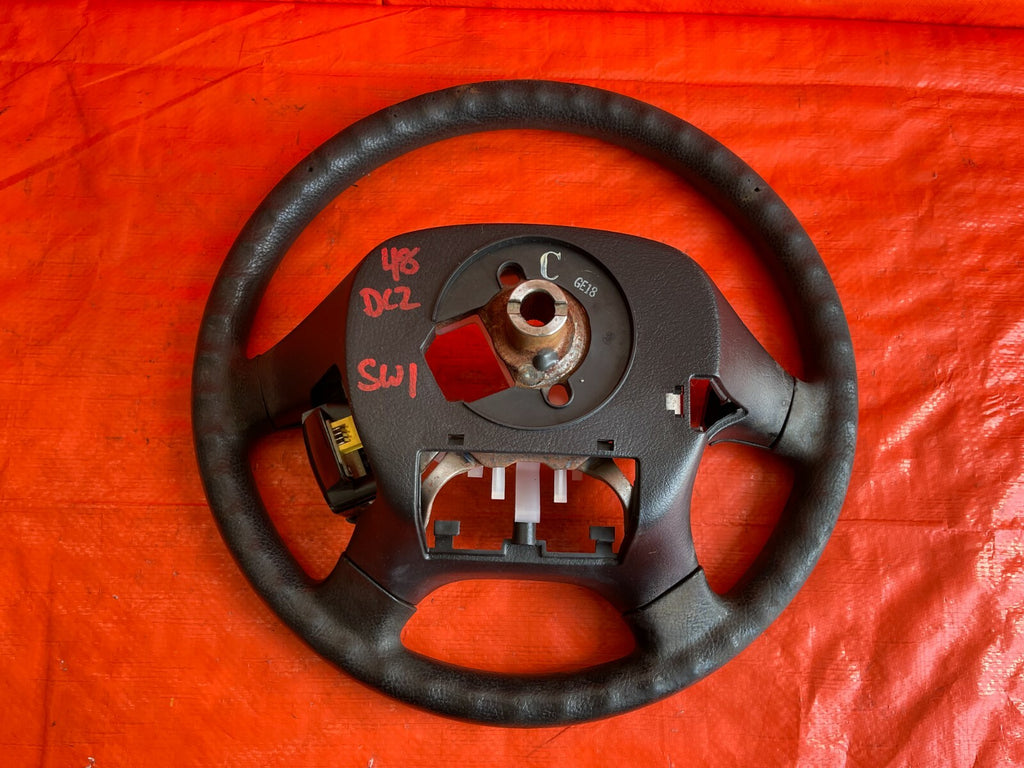 95 97 ACURA INTEGRA   STEERING WHEEL   BLACK IN COLOR   SLIGHT WEAR ON TOP   OEM11