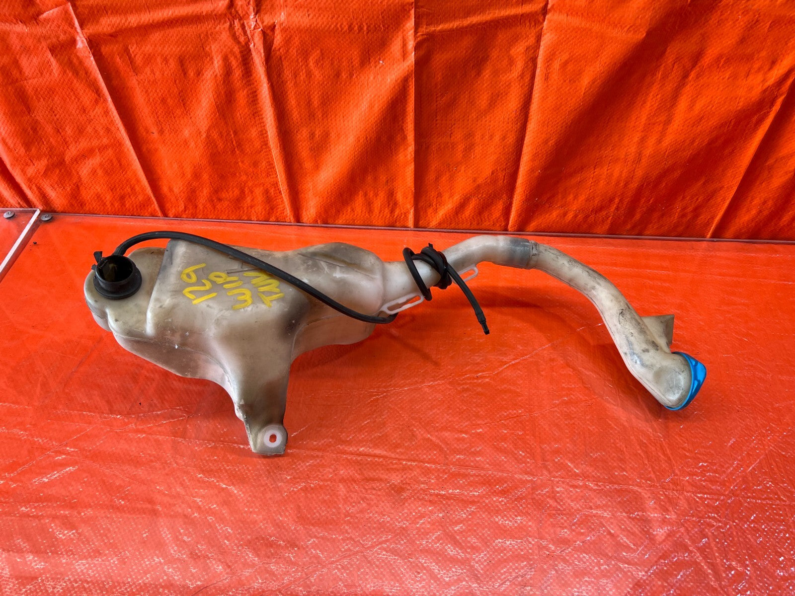 06 11 HONDA CIVIC SI COUPE WINDSHIELD WIPER RESERVOIR TANK W/ MOTOR OEM OE #1290