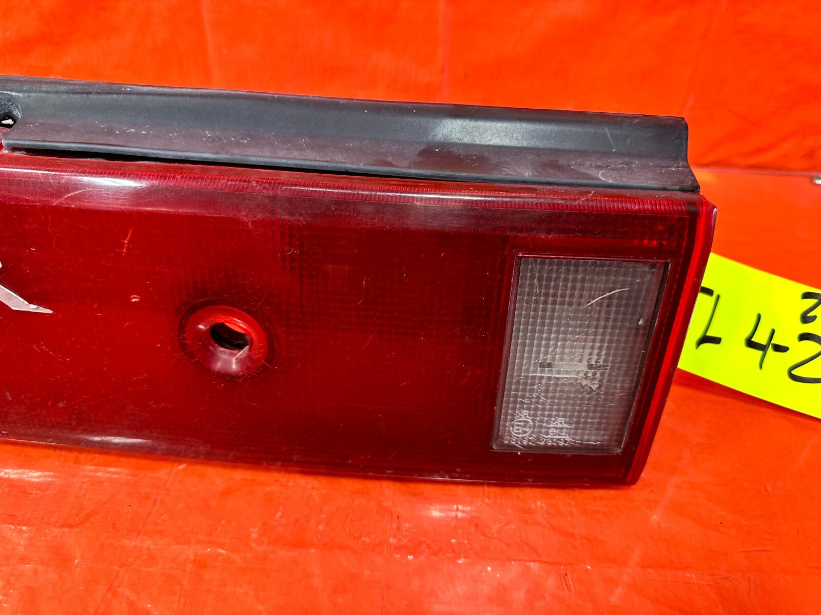 88 89 HONDA CRX   CENTER TAIL LIGHT MIDDLE TAIL LAMP   OEM FACTORY #2772