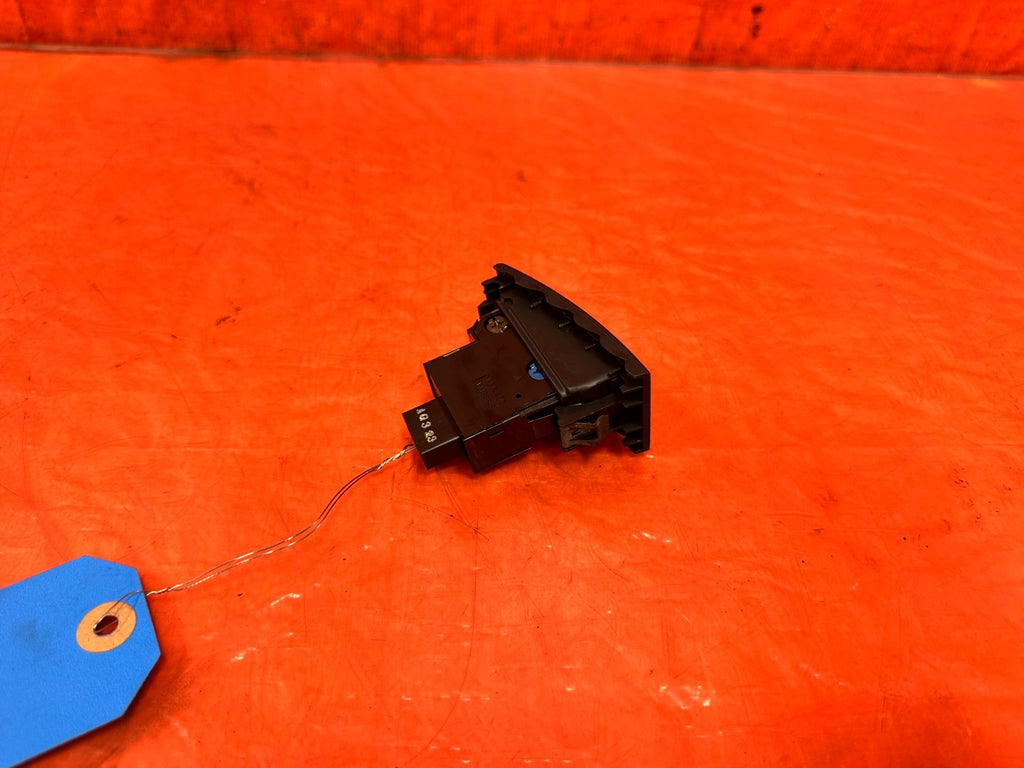 04 05 ACURA TSX   EMERGENCY HAZARD SWITCH BUTTON   OEM FACTORY #3042