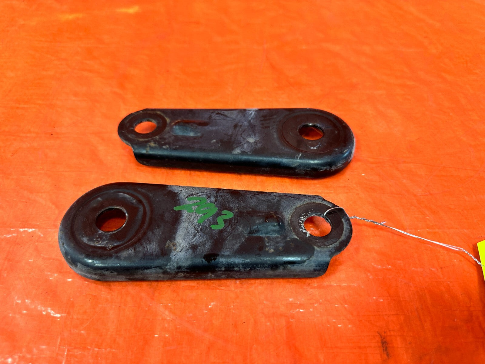 13 16 SCION FRS   17 20 86 13 20 BRZ   FRONT SUBFRAME BRACKETS SET OF 2 OEM 2931