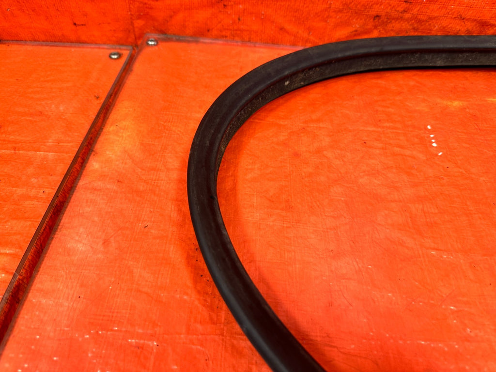 INFINITI G37 CONVERTIBLE REAR CONVERTIBLE TOP WEATHER STRIP RUBBER GASKET 310 14