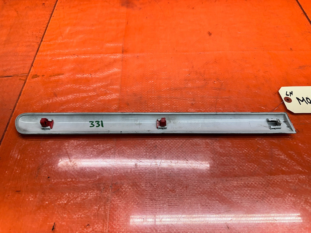 94 01 ACURA INTEGRA 2D LEFT DRIVER REAR QUARTER BODY MOLDING OEM #3316
