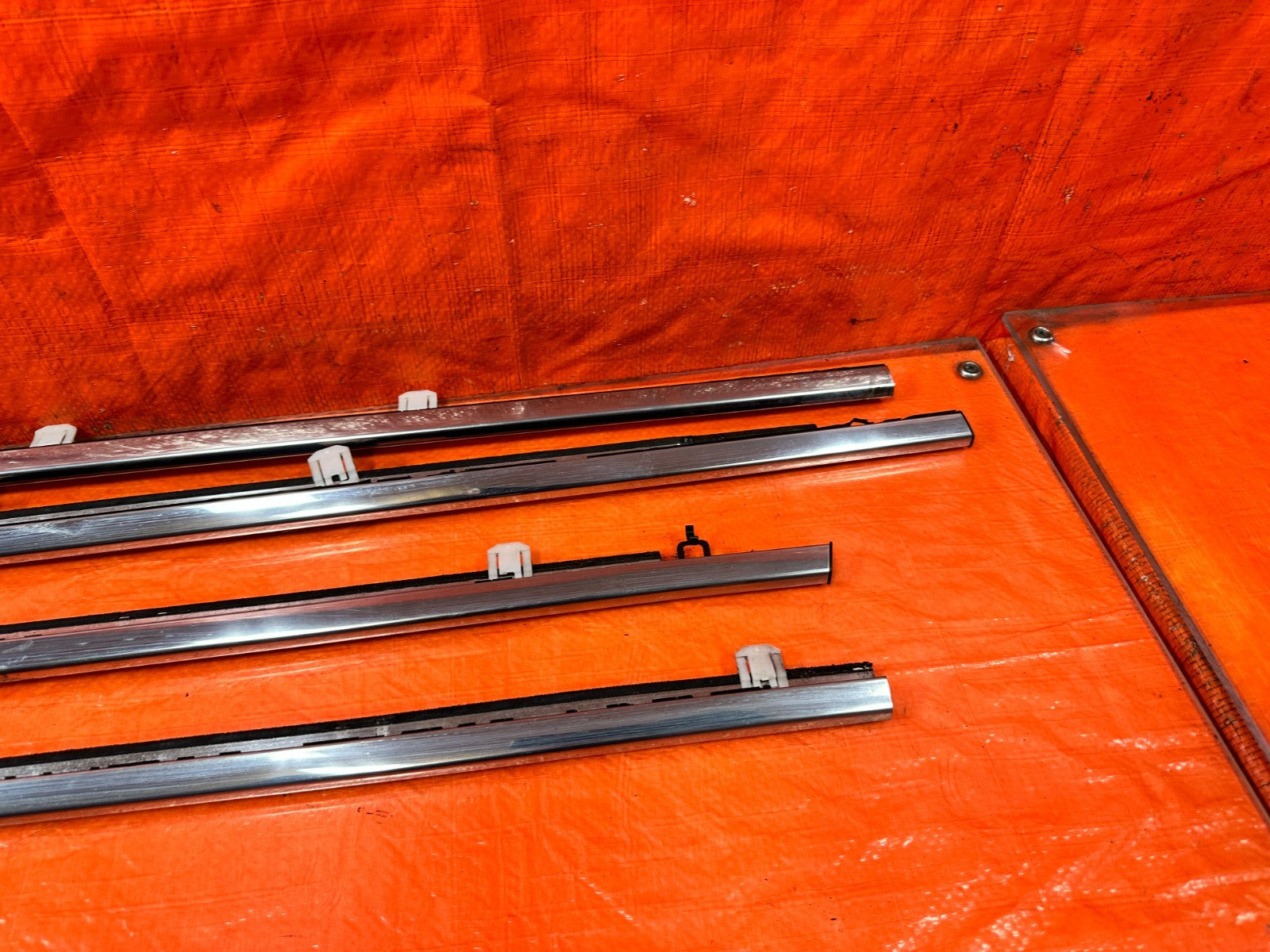 09 14 ACURA TSX   FRONT & REAR / LEFT & RIGHT EXTERIOR WINDOW GLASS TRIM OEM 3212