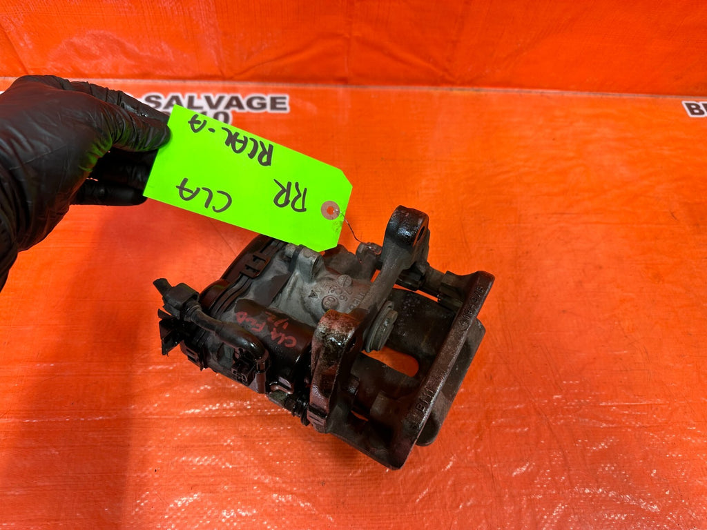 14 19 MERCEDES BENZ CLA 250   FWD   PASSENGER RIGHT REAR BRAKE CALIPER   OEM 25