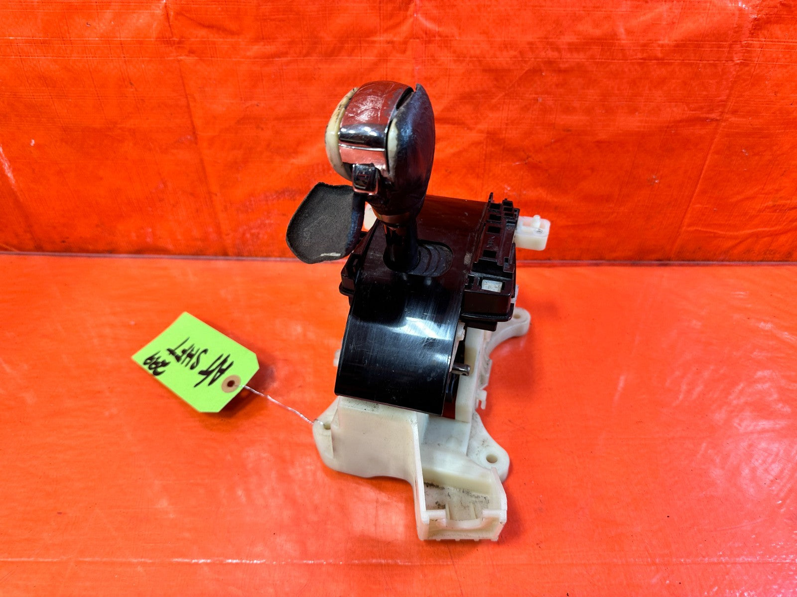 13 16 HYUNDAI GENESIS COUPE 3.8L AUTOMATIC TRANSMISSION SHIFTER / GEAR SELECTOR4
