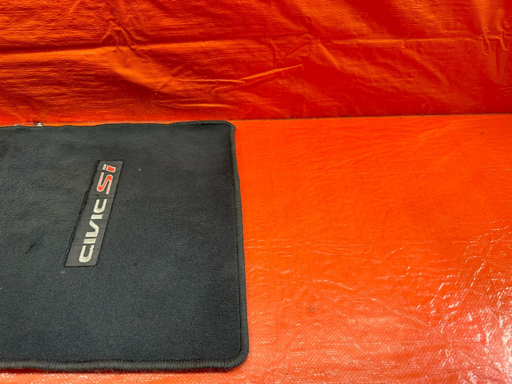 02 05 HONDA CIVIC SI EP3 HATCHBACK PASSENGER RIGHT FLOOR MAT RUG CARPET OEM #2134