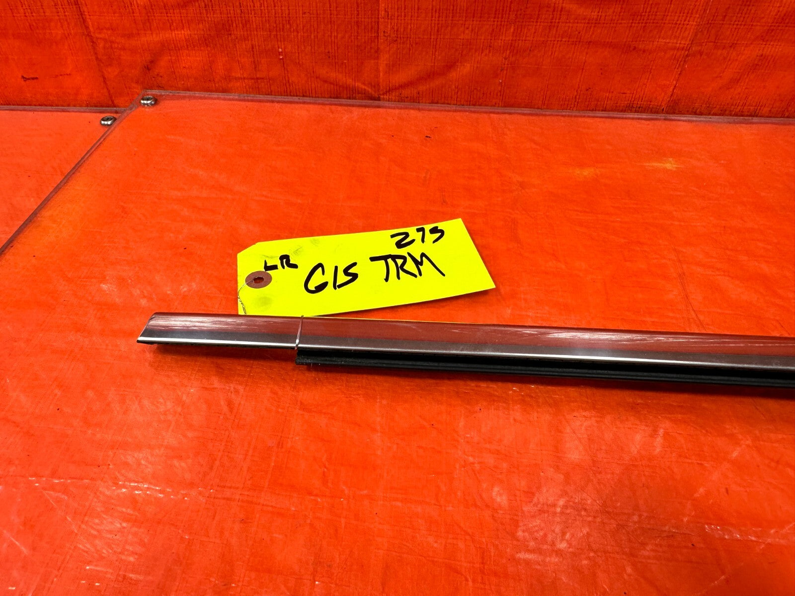 04 08 ACURA TSX   RIGHT REAR EXTERIOR WINDOW GLASS TRIM   OEM FACTORY #2757