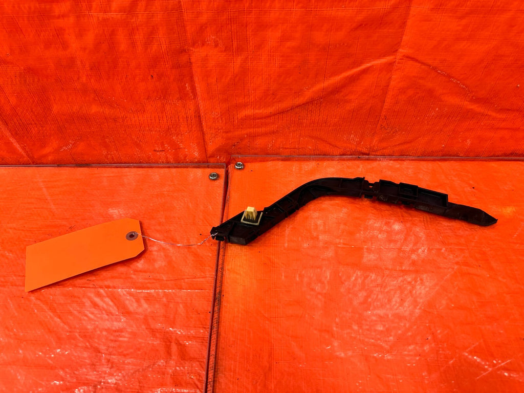 02 06 ACURA RSX   PASSENGER RIGHT REAR BUMPER BRACKET RETAINER CLIP   OEM #2715