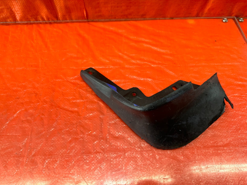 96 00 HONDA CIVIC   MUD FLAP / SPLASH GUARD   LEFT FRONT   OEM FACTORY OE #22110