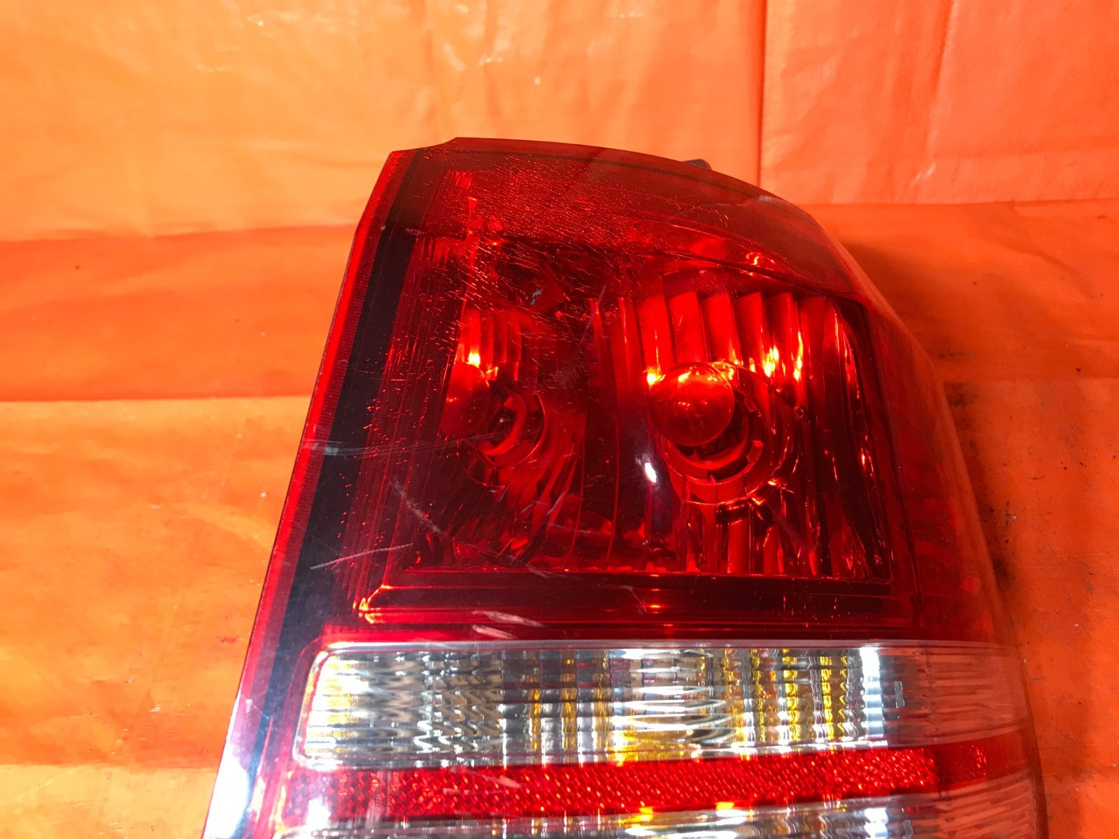 OEM 2009 09 DODGE JOURNEY PASSENGER RIGHT TAIL LIGHT LAMP   NON LED   05116290AE2