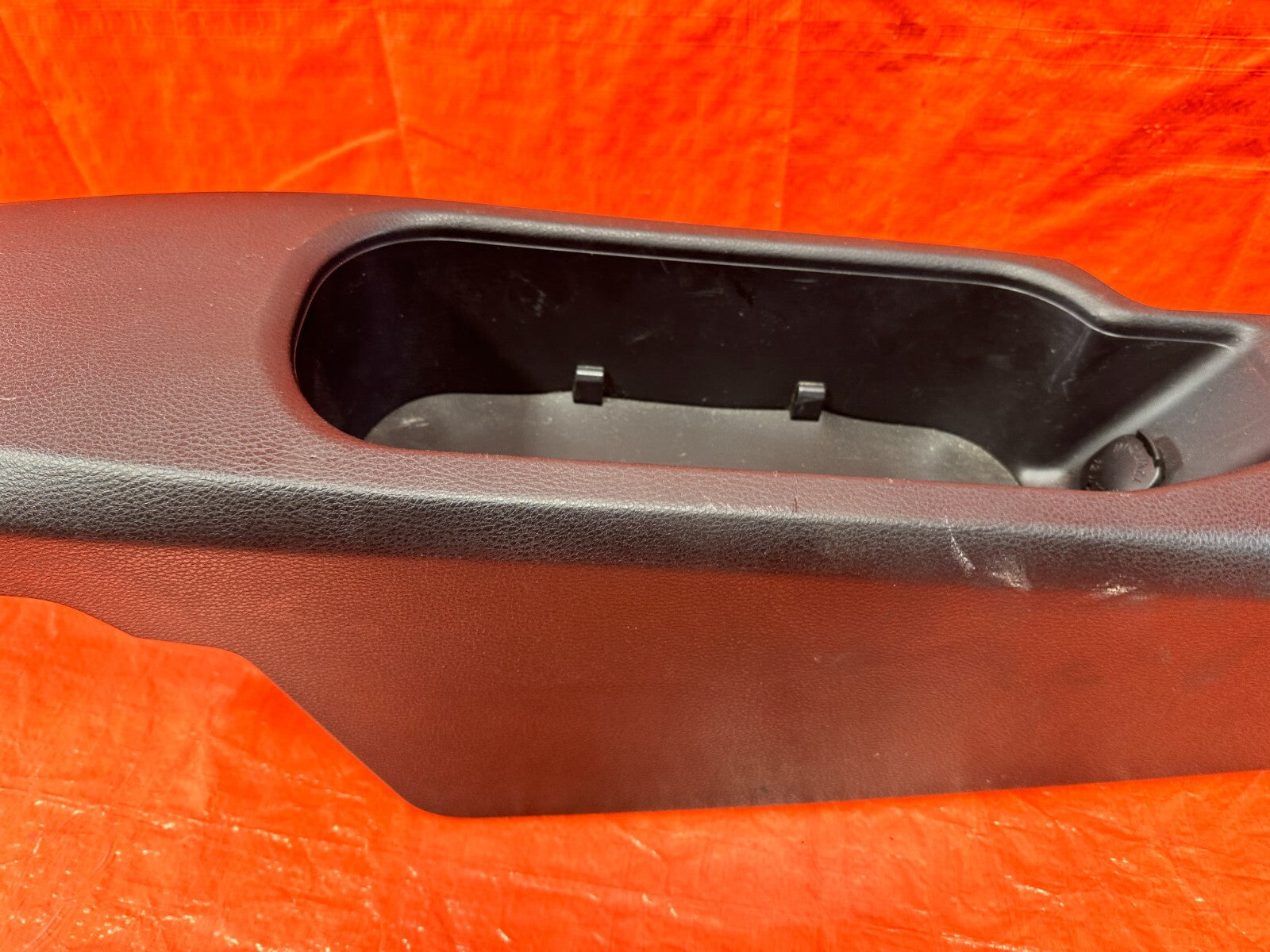 13 20 SUBARU BRZ   ARM REST / CENTER CONSOLE STORAGE COMPARTMENT   OEM #2929