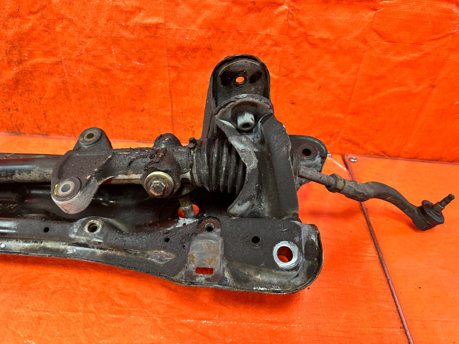 90 91 HONDA CIVIC HATCHBACK   FRONT SUBFRAME FRONT PORTION   OEM 3258