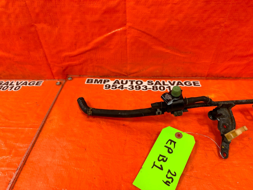 02 04 ACURA RSX   VACUUM PURGE CANISTER VENT   192000 6011   OEM #2543