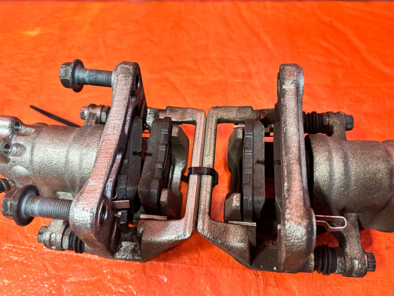 09 14 ACURA TSX   REAR BRAKE CALIPERS   LEFT RIGHT CALIPER SET   OEM FACTORY 3219