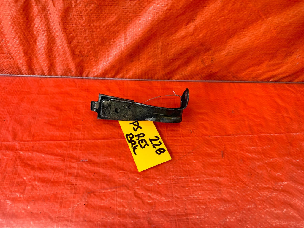 94 01 ACURA INTEGRA POWER STEERING RESERVOIR TANK BOTTLE MOUNTING BRACKET OEM 284