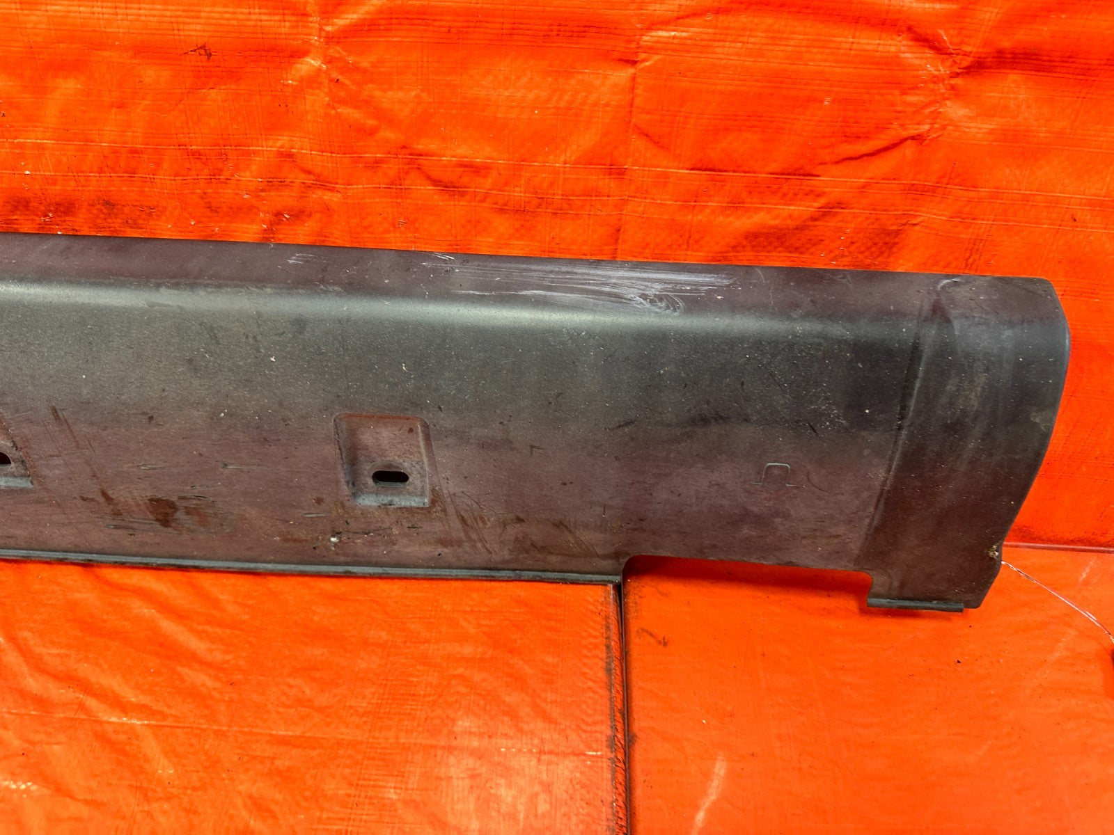 94 01 ACURA INTEGRA   2 DOOR   SIDE SKIRT ROCKER MODLING RIGHT SIDE OEM #3092