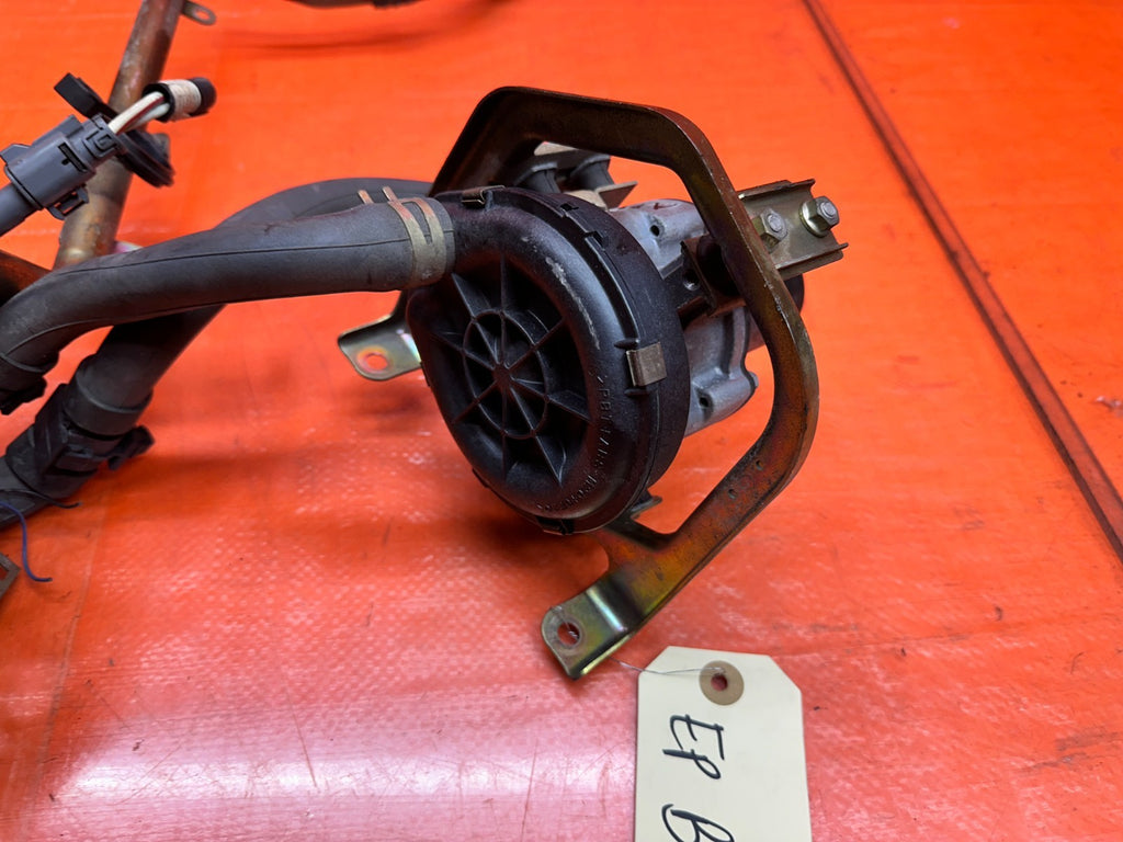 00-05 HONDA S2000 AP1 AP2 F20C F22C AIR PUMP W/ RELAY AND ALL HOSES AND BRACKETS6
