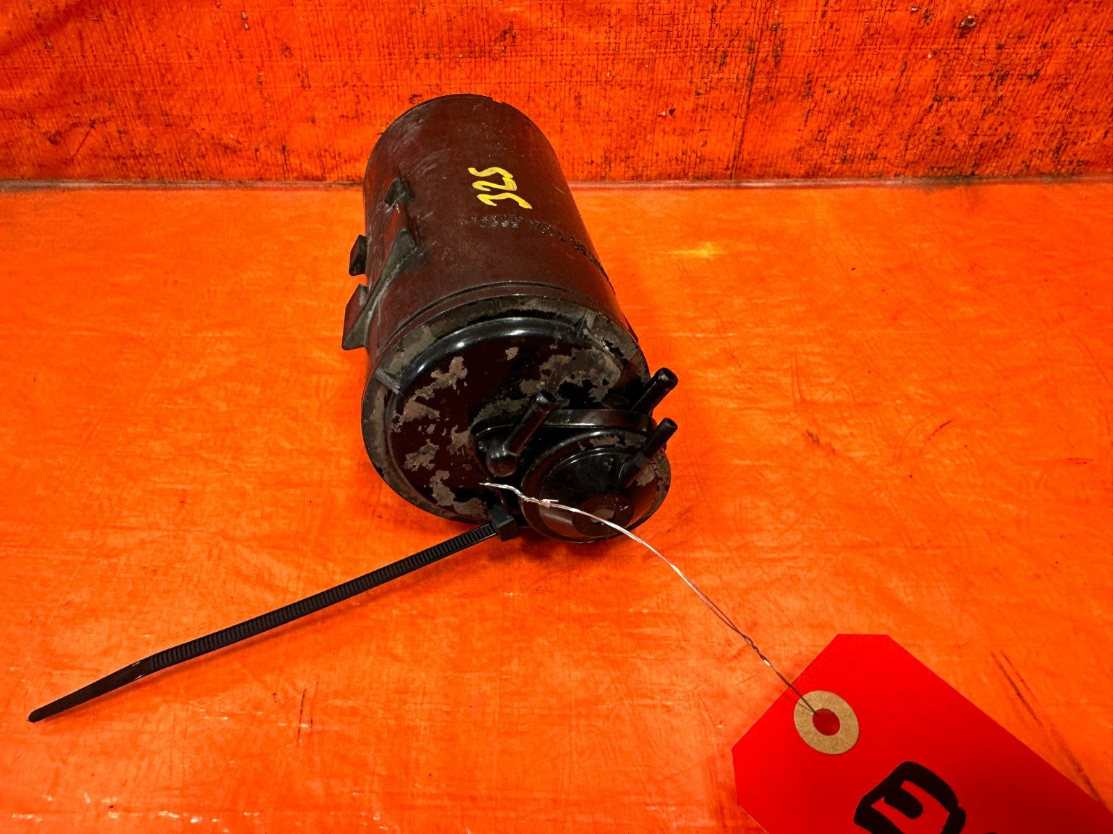 90 91 HONDA CIVIC HATCHBACK   FUEL VAPOR CHARCOAL EVAP TANK CANISTER   OEM #3258