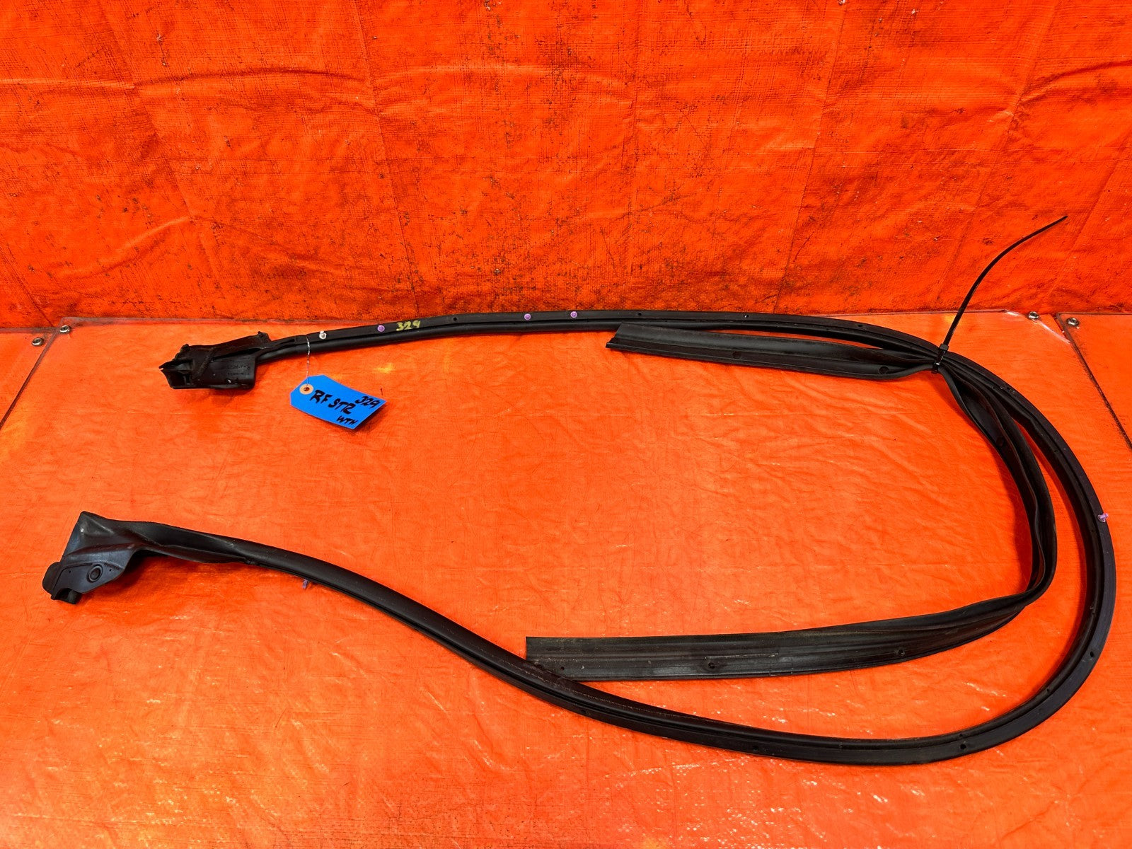 08 15 INFINITI G37 & Q60 2D COUPE RIGHT DOOR MOUNTED WEATHER STRIP OEM 3291
