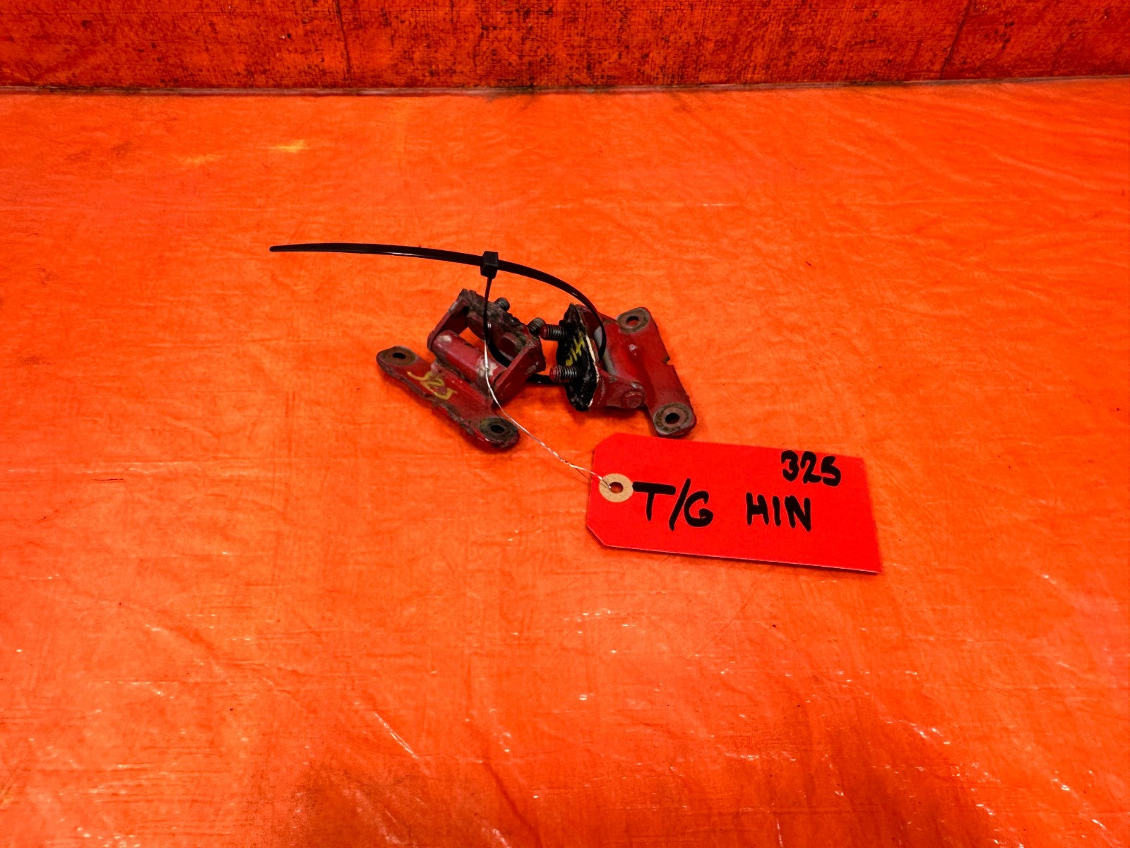 90 91 HONDA CIVIC HATCH REAR HATCHBACK HATCH TAIL GATE HINGES LEFT RIGHT OEM 3250