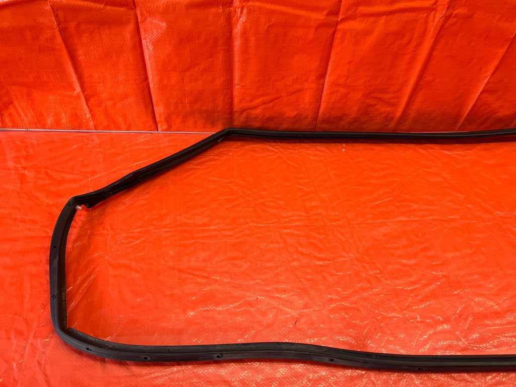 06 11 CIVIC 4D SEDAN   PASSENGER RIGHT FRONT WEATHER STRIP SEAL GASKET OEM #2205