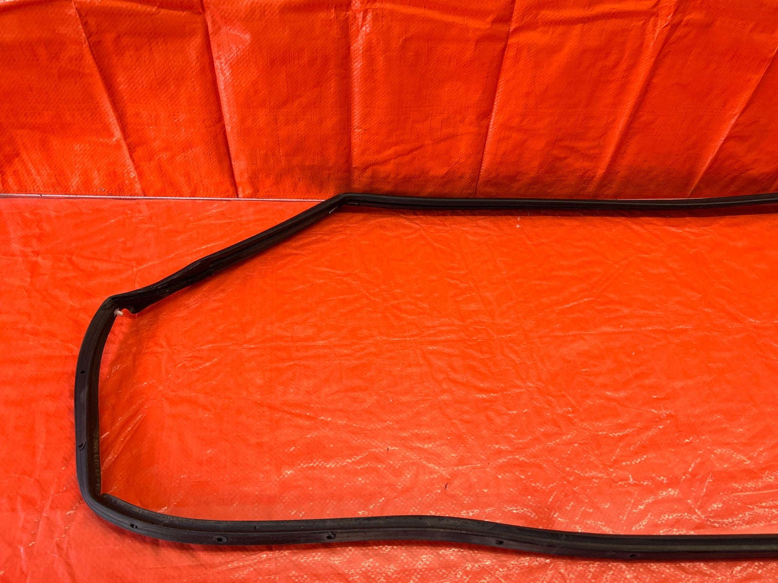 06 11 CIVIC 4D SEDAN   PASSENGER RIGHT FRONT WEATHER STRIP SEAL GASKET OEM #2205