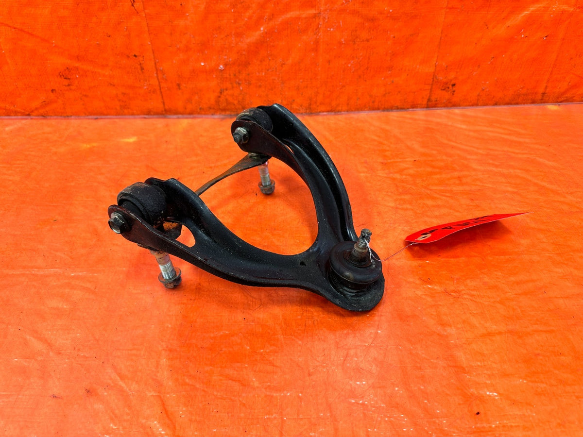 94-01 ACURA INTEGRA RIGHT FRONT SPINDLE KNUCKLE HUB AND ARMS OEM FACTORY OE #3099