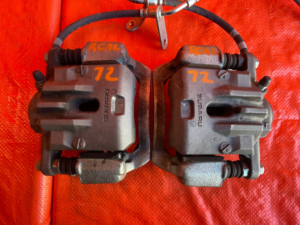 18 21 SUBARU CROSSTREK REAR BRAKE CALIPERS   DRIVER LEFT PASSENGER RIGHT OEM #725