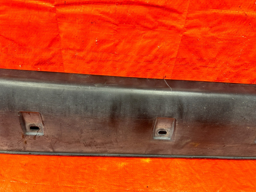 94 01 ACURA INTEGRA   2 DOOR   SIDE SKIRT ROCKER MODLING RIGHT SIDE OEM #3094