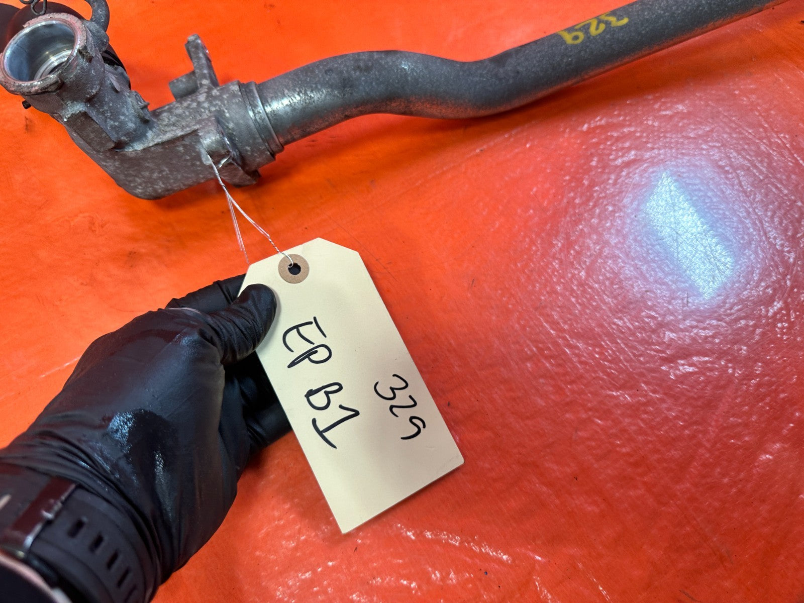 08 15 INFINITI G37 Q60 3.7L VQ37 REAR ENGINE WATER COOLANT PASSAGE PIPE #32913