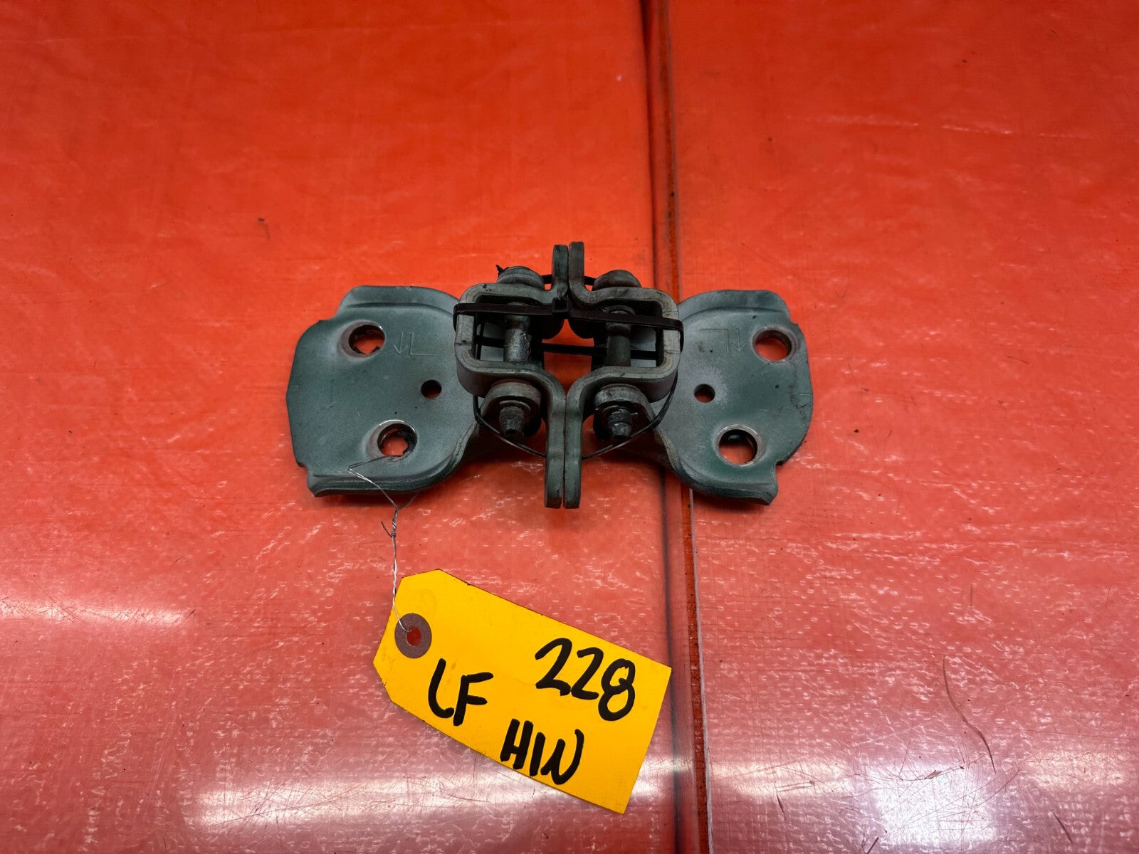 90 01 ACURA INTEGRA SEDAN 4D   DOOR HINGE SET UPPER & LOWER LEFT FRONT OEM #2280