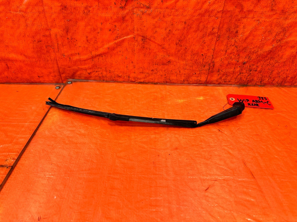 90 91 HONDA CIVIC HATCHBACK   REAR HATCH WIPER ARM   OEM 3252