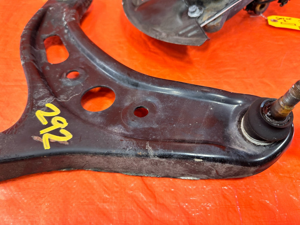 13 24 SUBARU BRZ   PASSENGER RIGHT FRONT SPINDLE KNUCKLE HUB & LOWER ARM OEM 2922