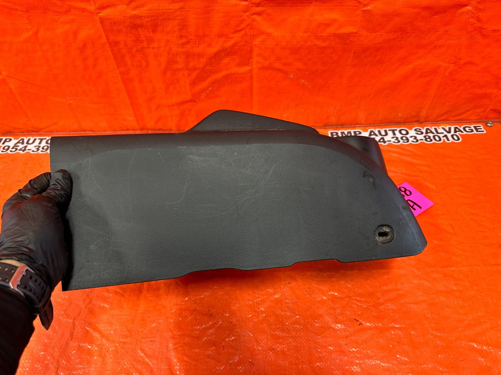 02 05 HONDA CIVIC SI EP3   ARM REST CENTER CONSOLE   REAR PORTION   OEM #2586