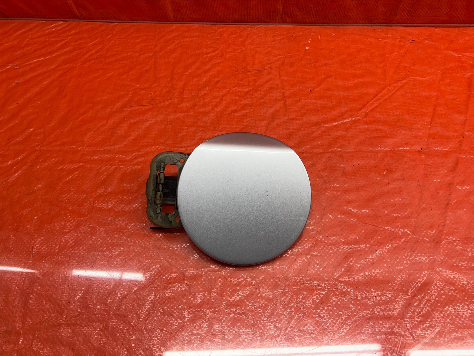 06 11 CIVIC 2D COUPE   FUEL LID / GAS CAP COVER SILVER COLOR   OEM #1630