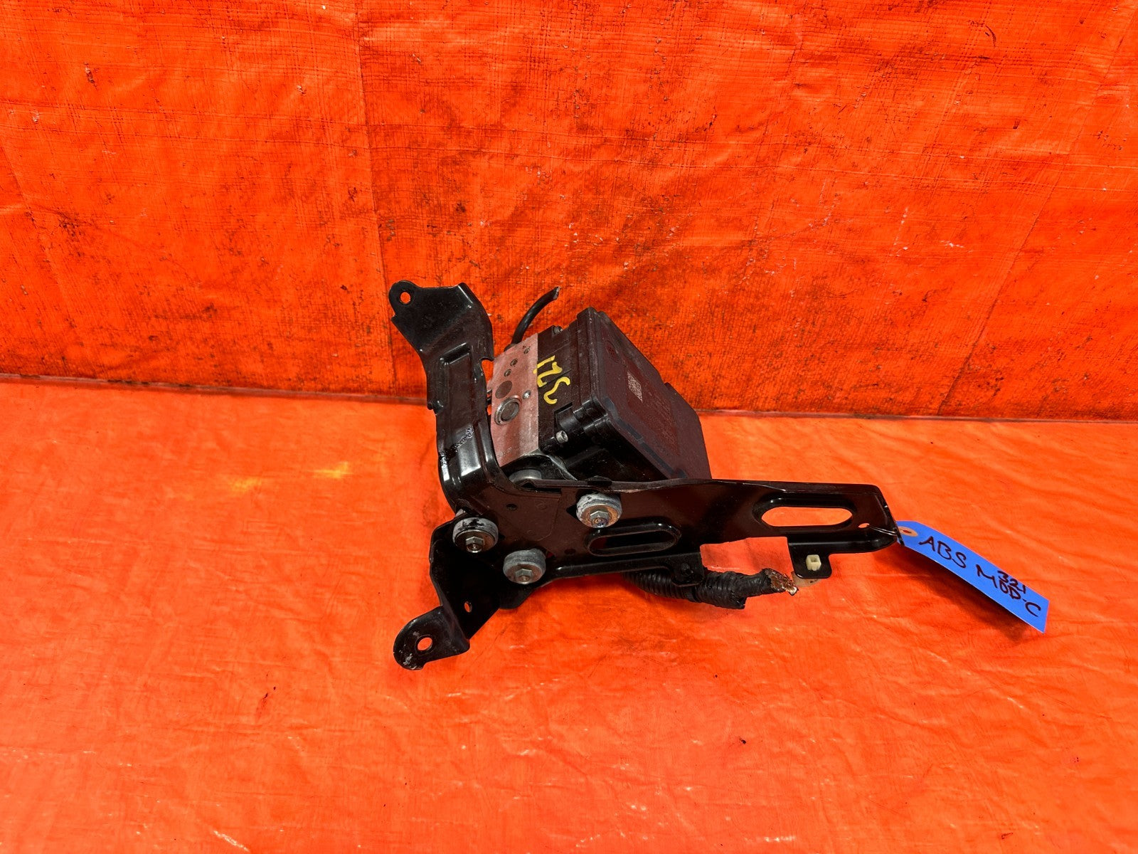09 10 ACURA TSX   ABS PUMP ANTI SKID LOCK ACTUATOR VSA MODULATOR   OEM 3211